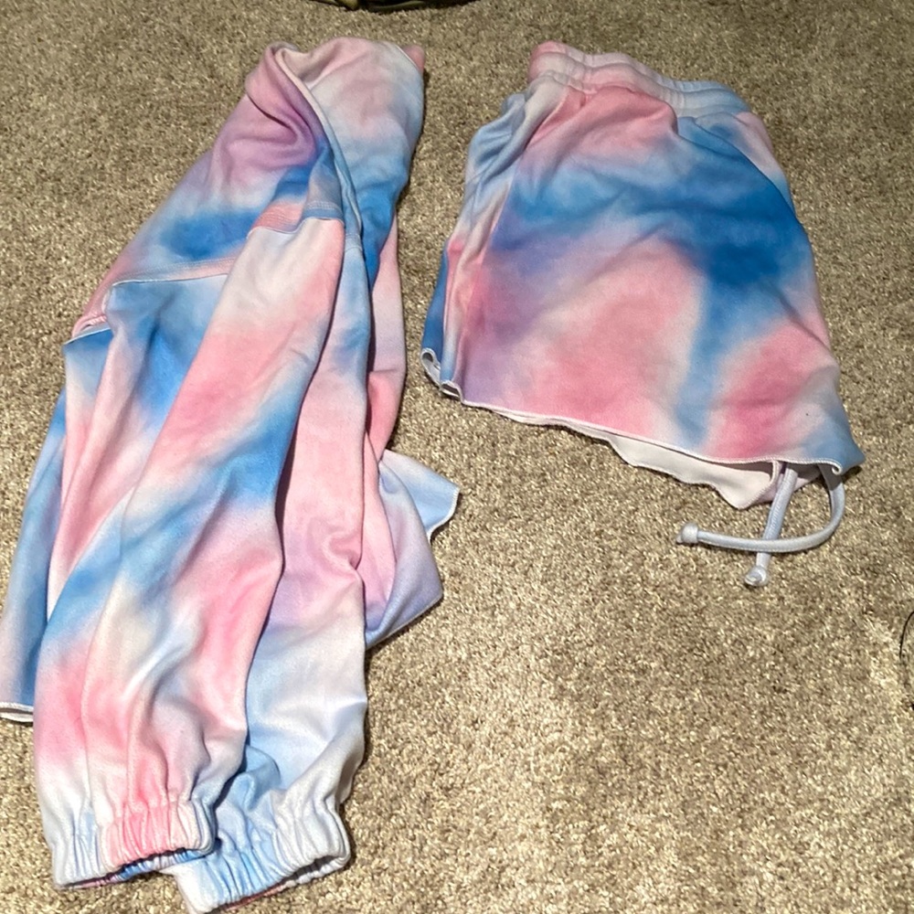 Tye Dye Two-Piece Lounge Set.